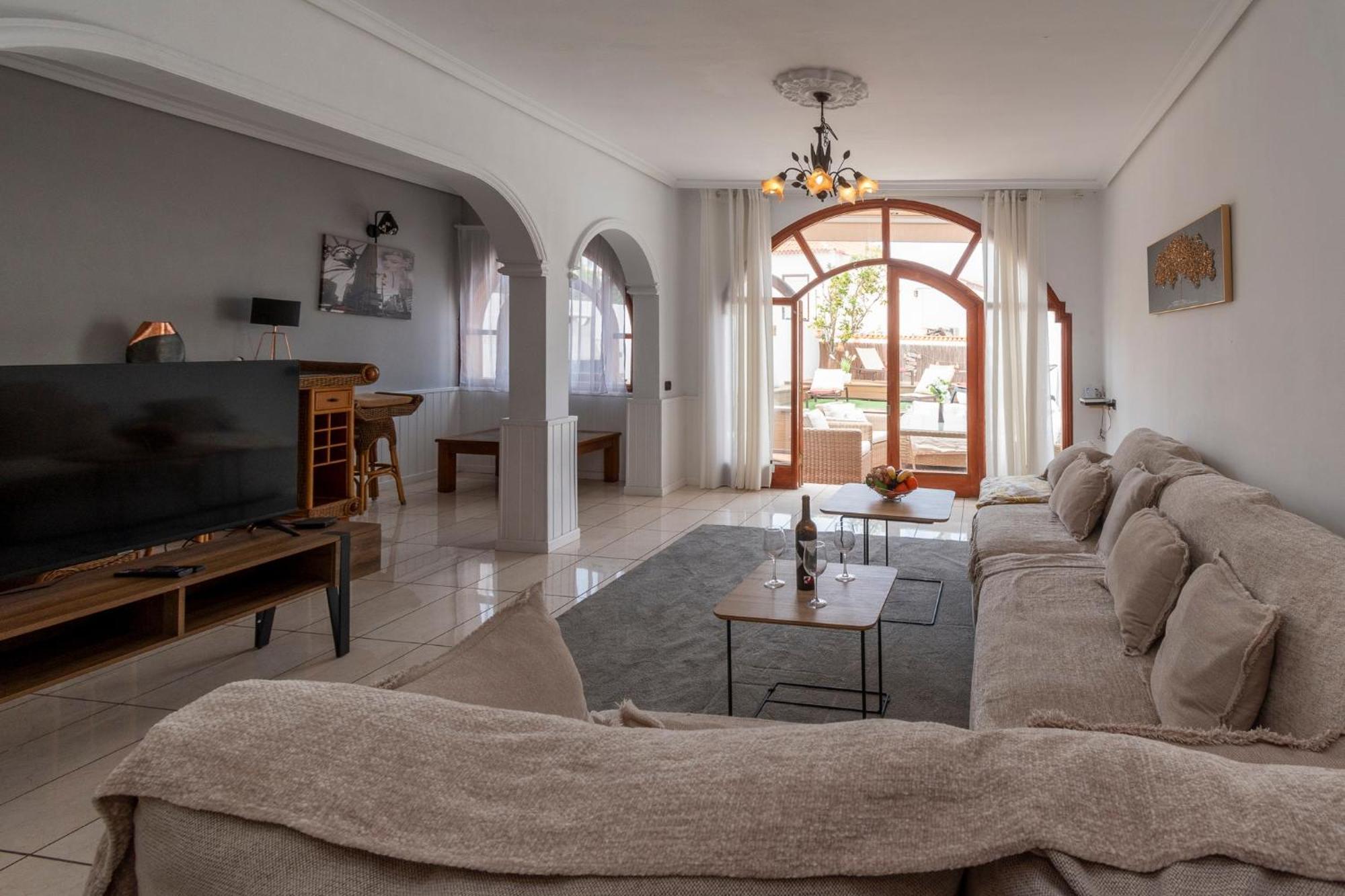 Villa Tricia 6 Bedroom Las Americas Playa de las Americas  Eksteriør bilde